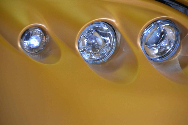 afbeelding van een tuning polyester project waarbij Honda CRX Delsol een nieuwe look krijgt, replica op chassis, kitcar CRX, wide body